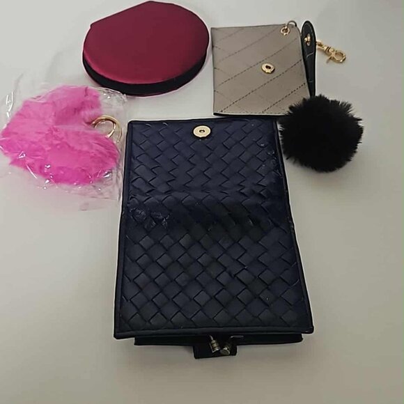 Some pretty things - Picture 3 of 3